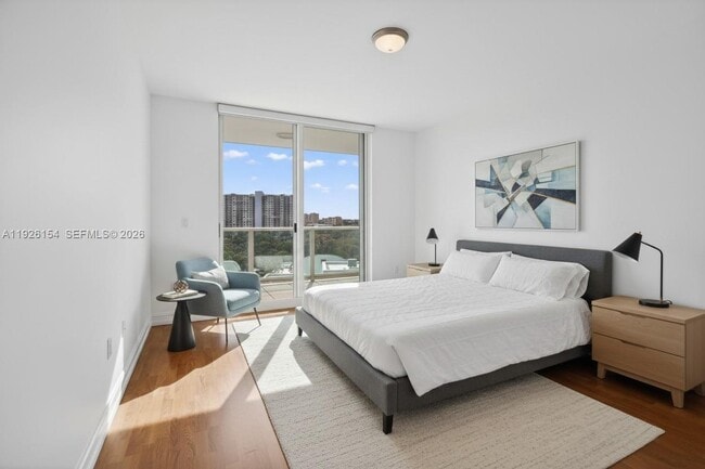 Photo - 3301 NE 183rd St Unidad 906