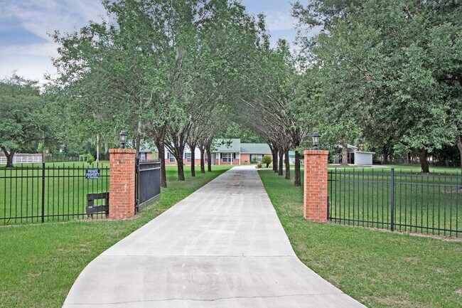 Photo - Multi Acreage Property in the Mandarin Section of Jacksonville