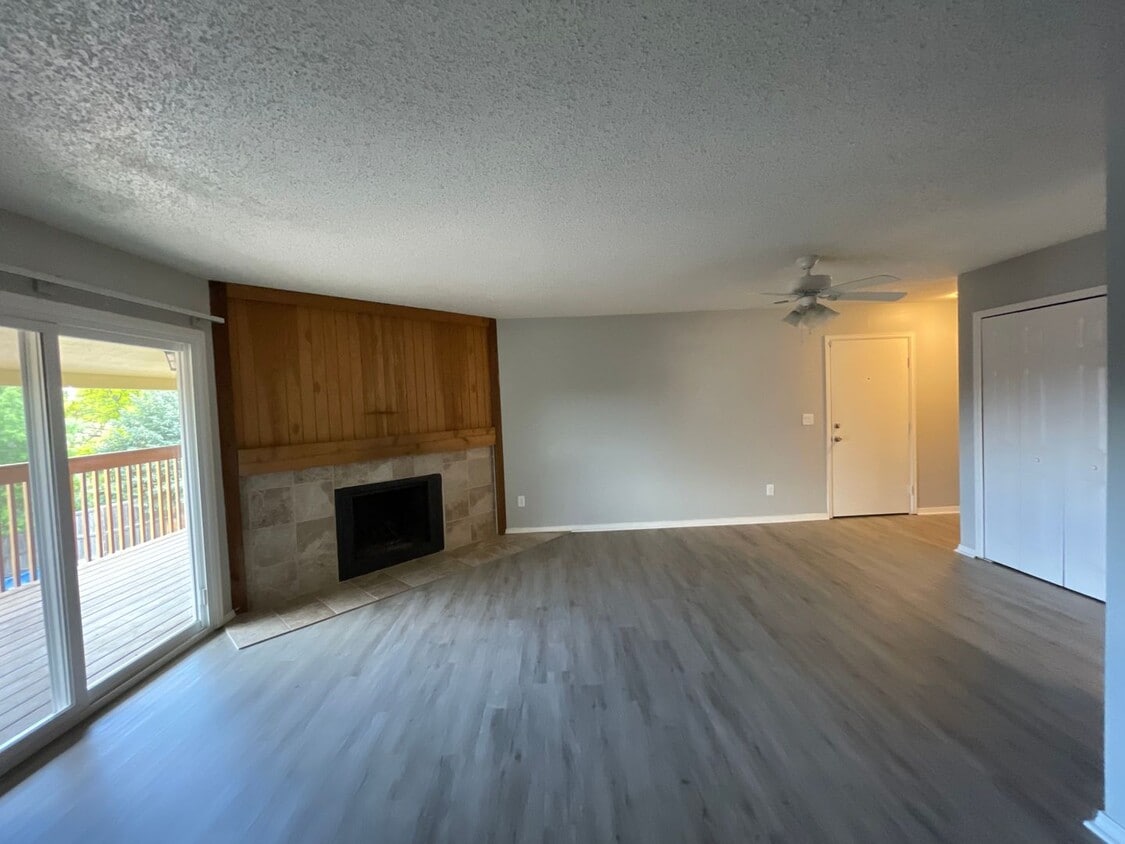 Photo - 4015 Stonedike Dr-C