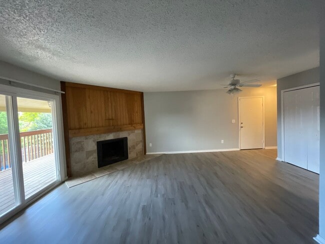 Photo - 4015 Stonedike Dr Apartment
