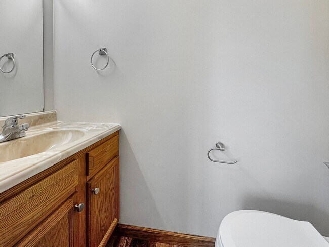 Photo - 253-257 Main Street Unit 257