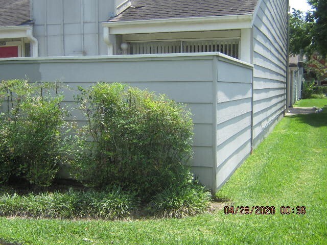 Photo - 13037 Leader St