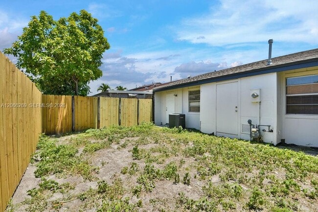 Photo - 18947 NW 45th Ave Unit 1