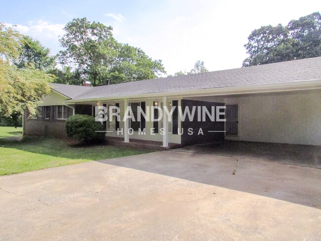 Building Photo - 4060 W Stubbs Rd