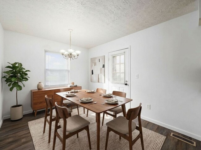 Photo - Duke Phillip Unit 4835