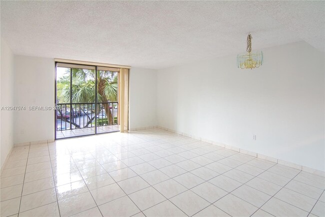 Building Photo - 8600 SW 133rd Avenue Rd Unit 320