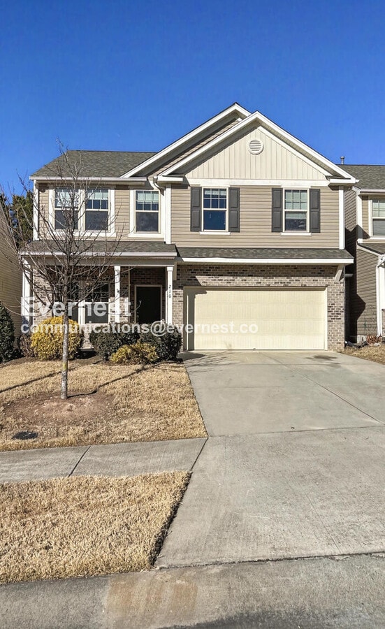 Photo - 210 Princess Pl