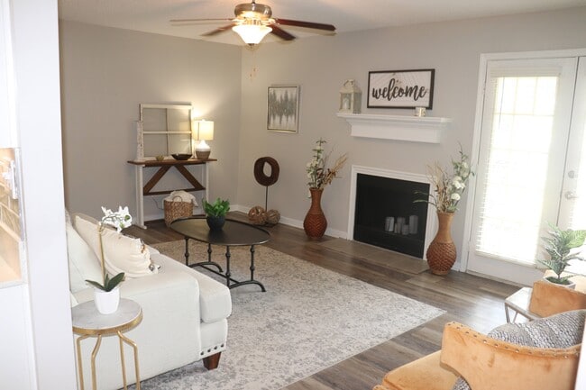 Laurelwood Apartment Homes