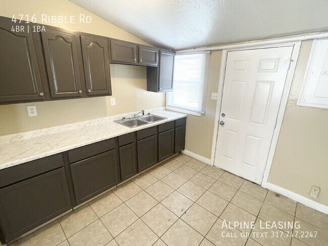 Photo - 4716 Ribble Rd