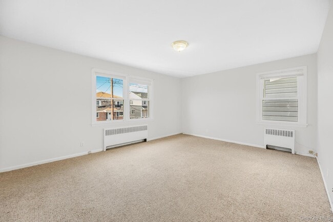 Photo - 120 Woodside Ave Unit 2