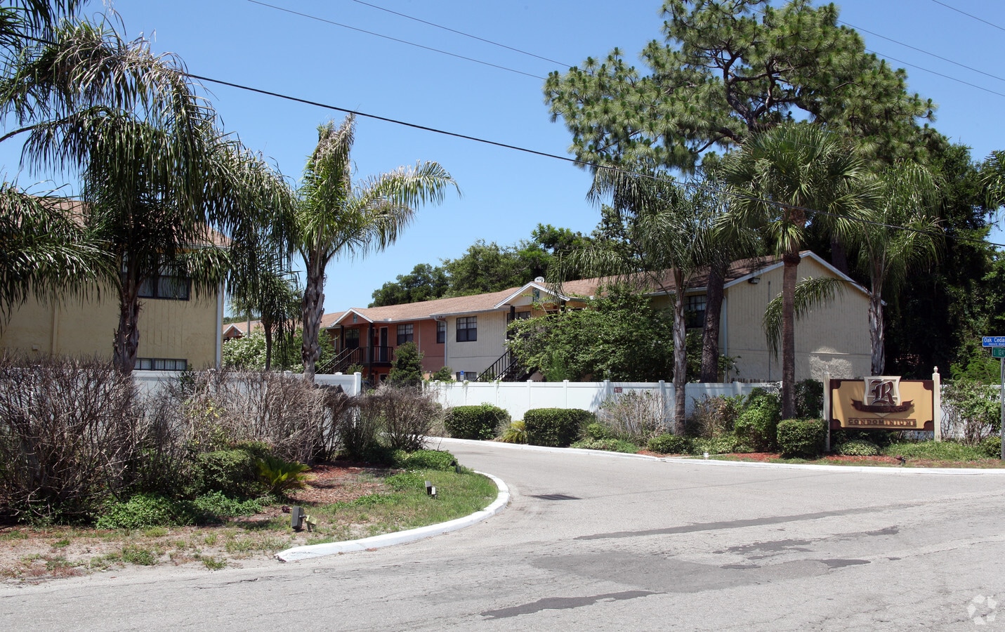 Photo - Renaissance Villas Apartments