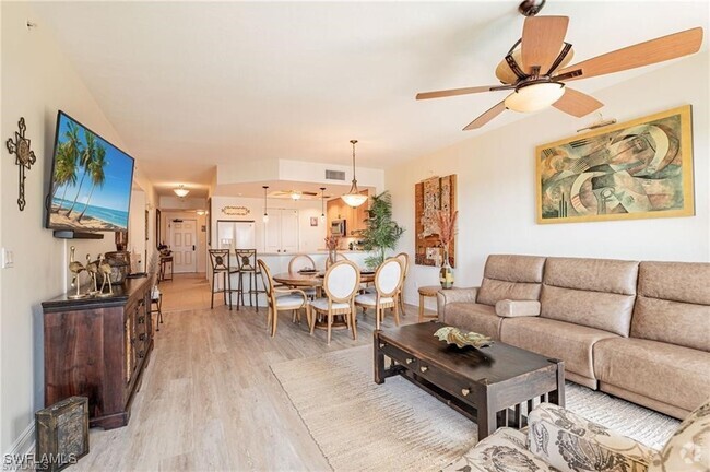 Building Photo - 5702 Cape Harbour Dr Unit 203 Rental