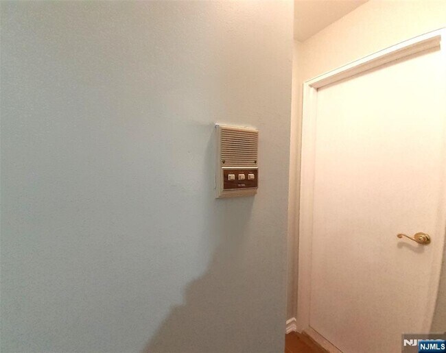 Photo - 116 71st St Unit 12