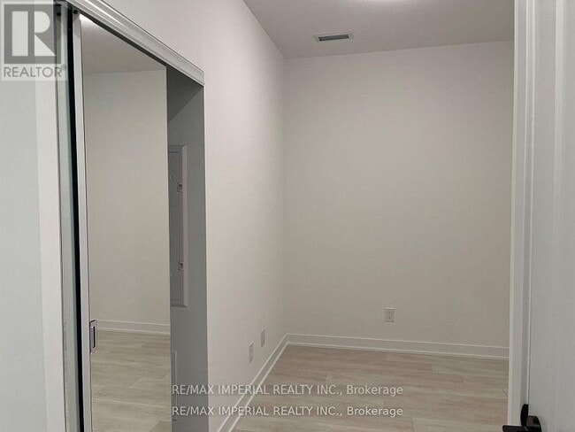 Photo - 5 Defries St Unité 902