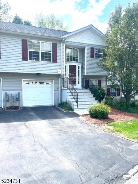 Photo - 19 Oak Point Dr