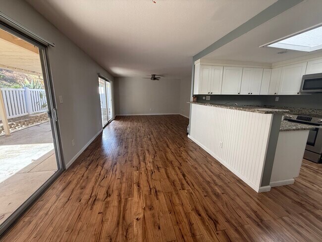 Photo - 1886 Fairway Park Unit B