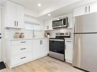 Building Photo - 11 Howard Av Unit 11