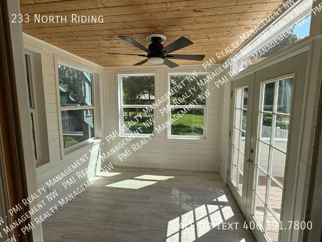 Photo - 233 North Riding-