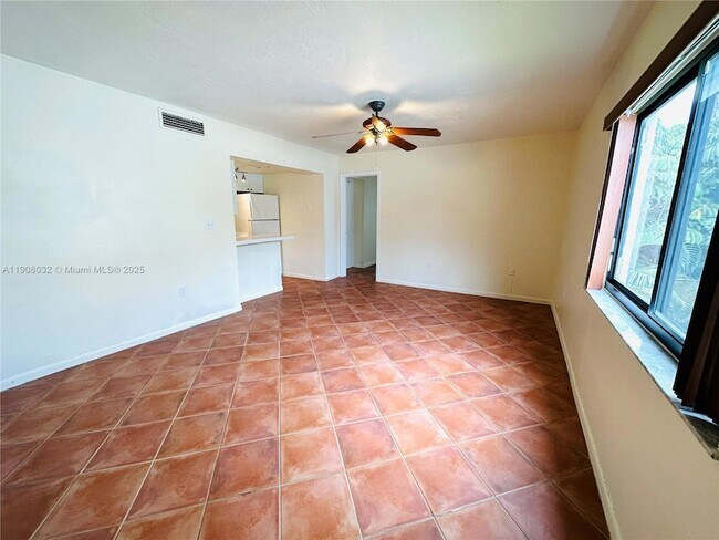 Photo - 619 Euclid Ave Unit 3A