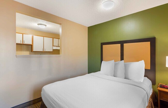 Furnished Studio-Richmond - Innsbrook