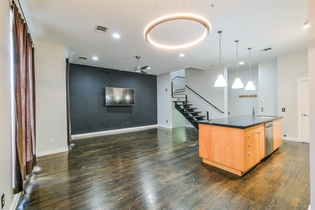Photo - 5710 Winsome Ln
