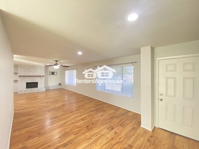 Photo - 1963 W Greenbriar Dr