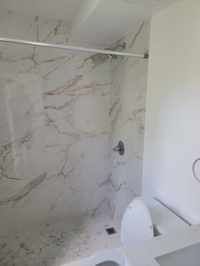 Photo - 1220 NW 16th Ct Unit Apt 1