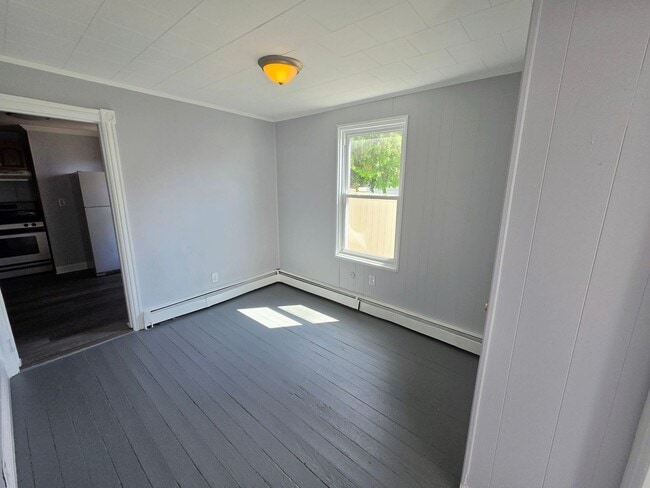 Photo - 1437 W Court St