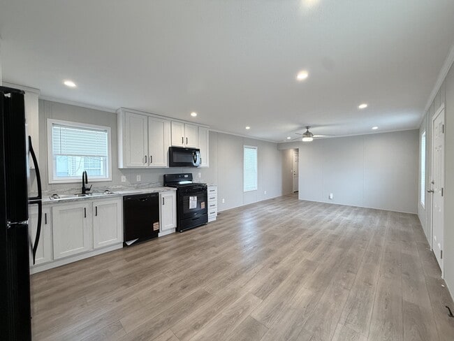 Photo - 52871 N Zacharias Ct