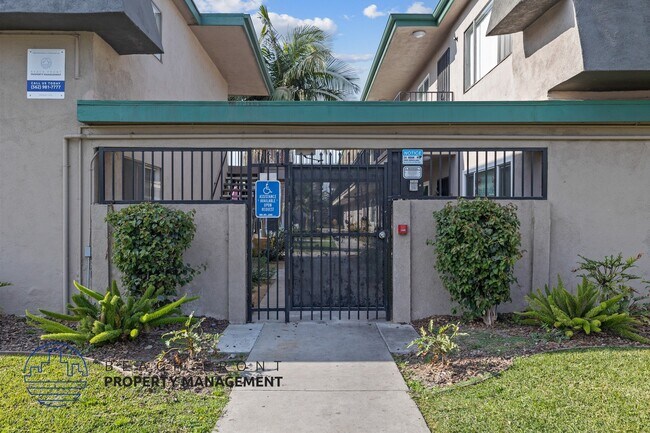 Photo - 12417 Benedict Ave.