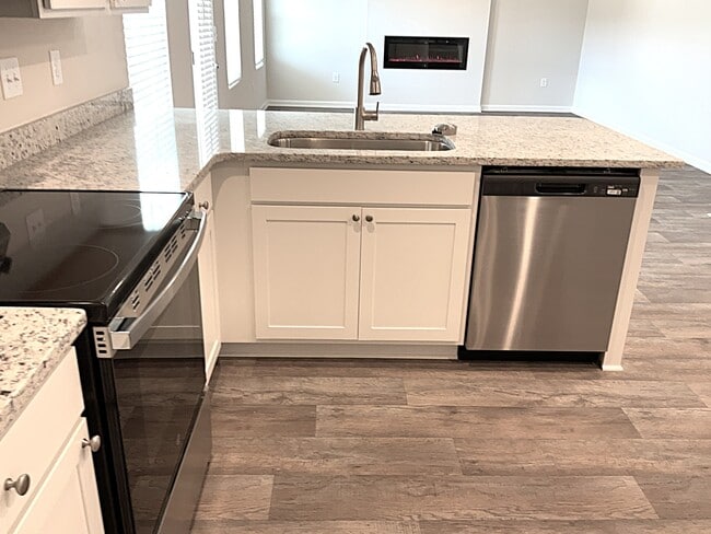 Photo - 3232 Emberly Dr