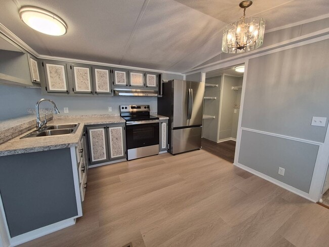 Photo - New Listing!!