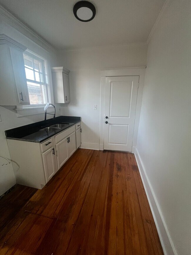 Photo - 123 Stonewall St Unit 2