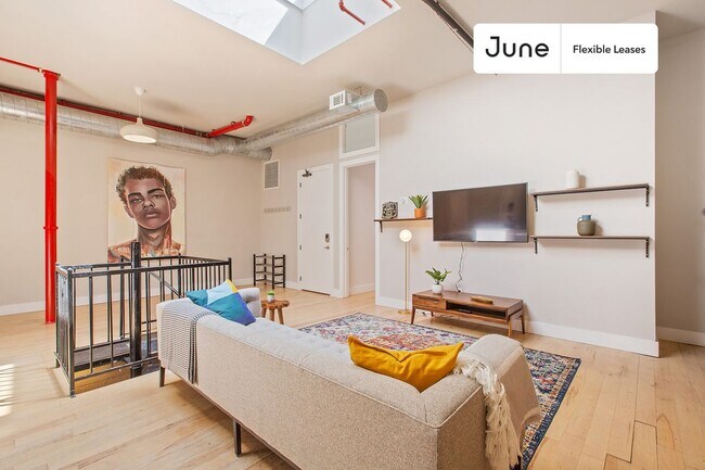 Prime Private ROOM in Williamsburg
