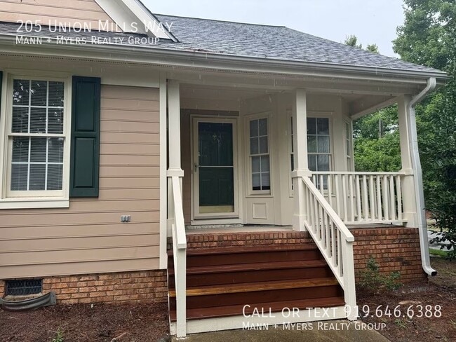 Photo - 205 Union Mills Way