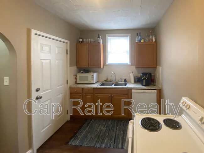 Photo - 616 S Ogden Ave