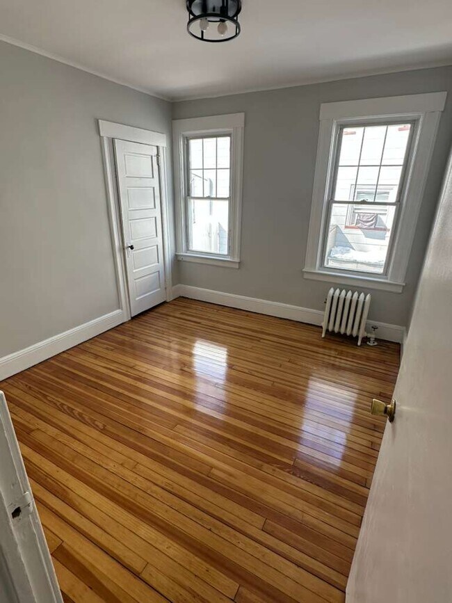 Photo - 55 James St Unit #1