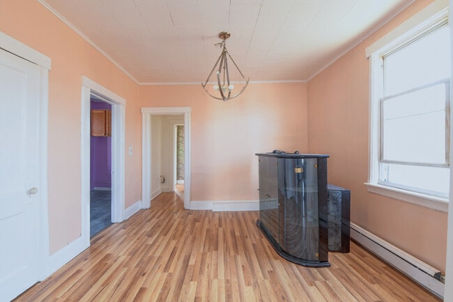 Building Photo - 1617 78th St Unit 2