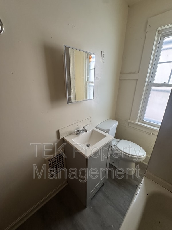 Photo - 472-474 Avenue D -NEW OWNER