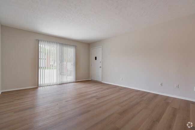 The Windsor - Living Room