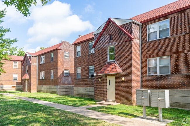 Photo - Lawndale Apartments