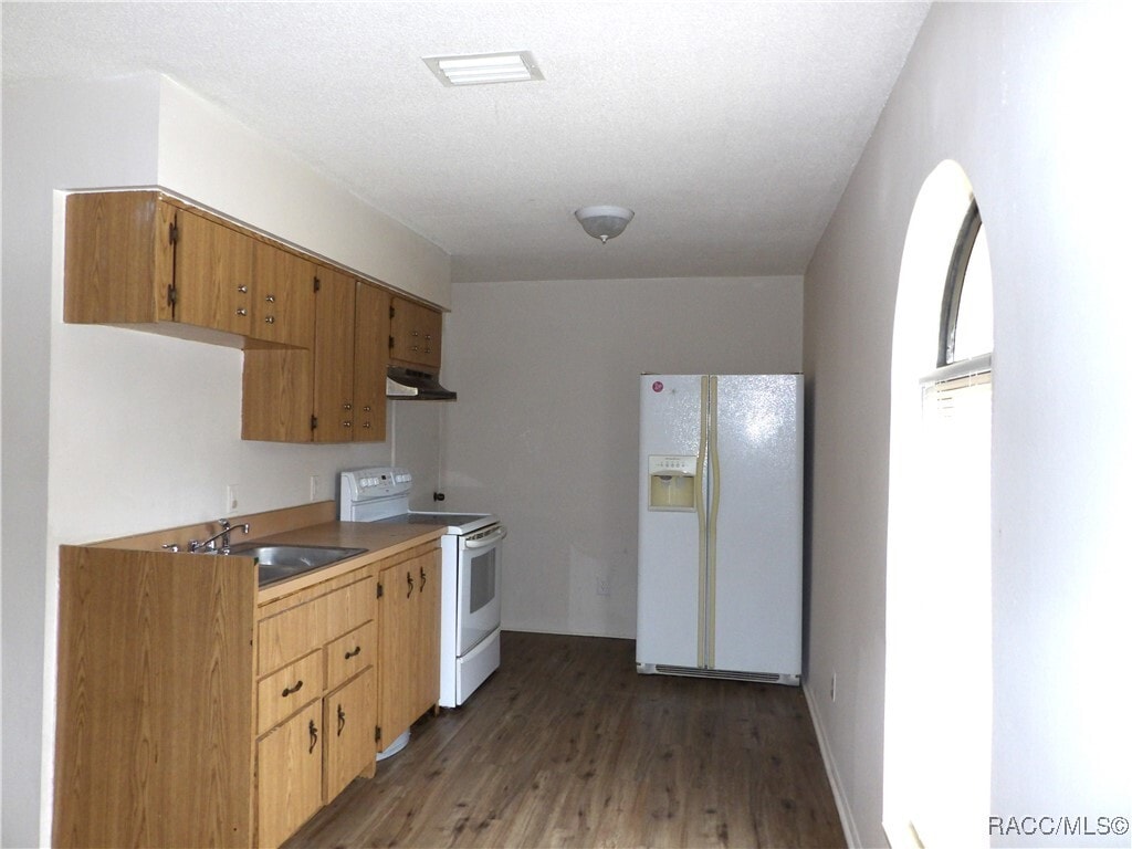 Photo - 1002 Leroy Bellamy Rd