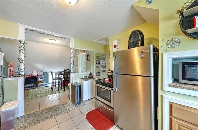 Photo - 8 Sanford Ave Unit #3