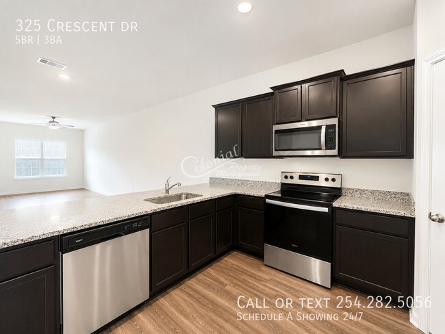 Photo - 325 Crescent Dr
