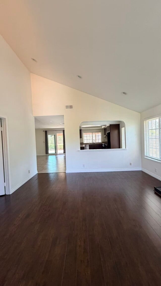 Photo - 1426 Rodney Rd