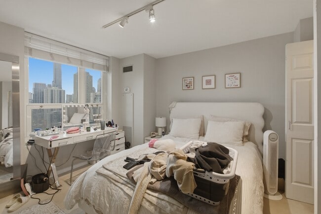 Photo - 345 N La Salle Dr Unidad 3202