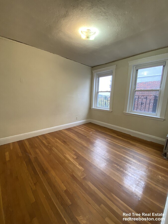 Photo - 1800 Commonwealth Ave Unit 33