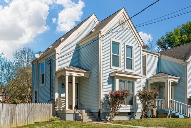 Photo - 748 Lake Terrace Dr