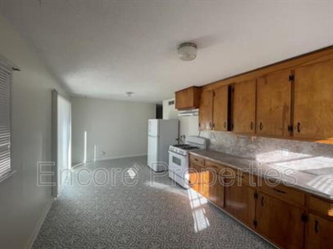 Photo - 1502 Larson St