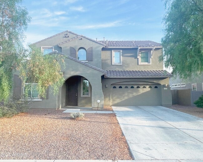 Photo - 1121 E Regent Dr House